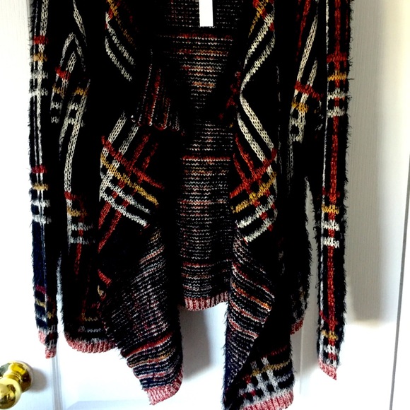 Gorgeous open front sweater - Picture 1 of 4